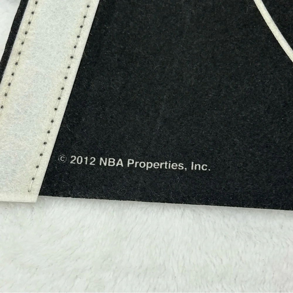 Brooklyn Nets NBA Basketball WinCraft Classic Felt Pennant Banner Flag 30”x12”